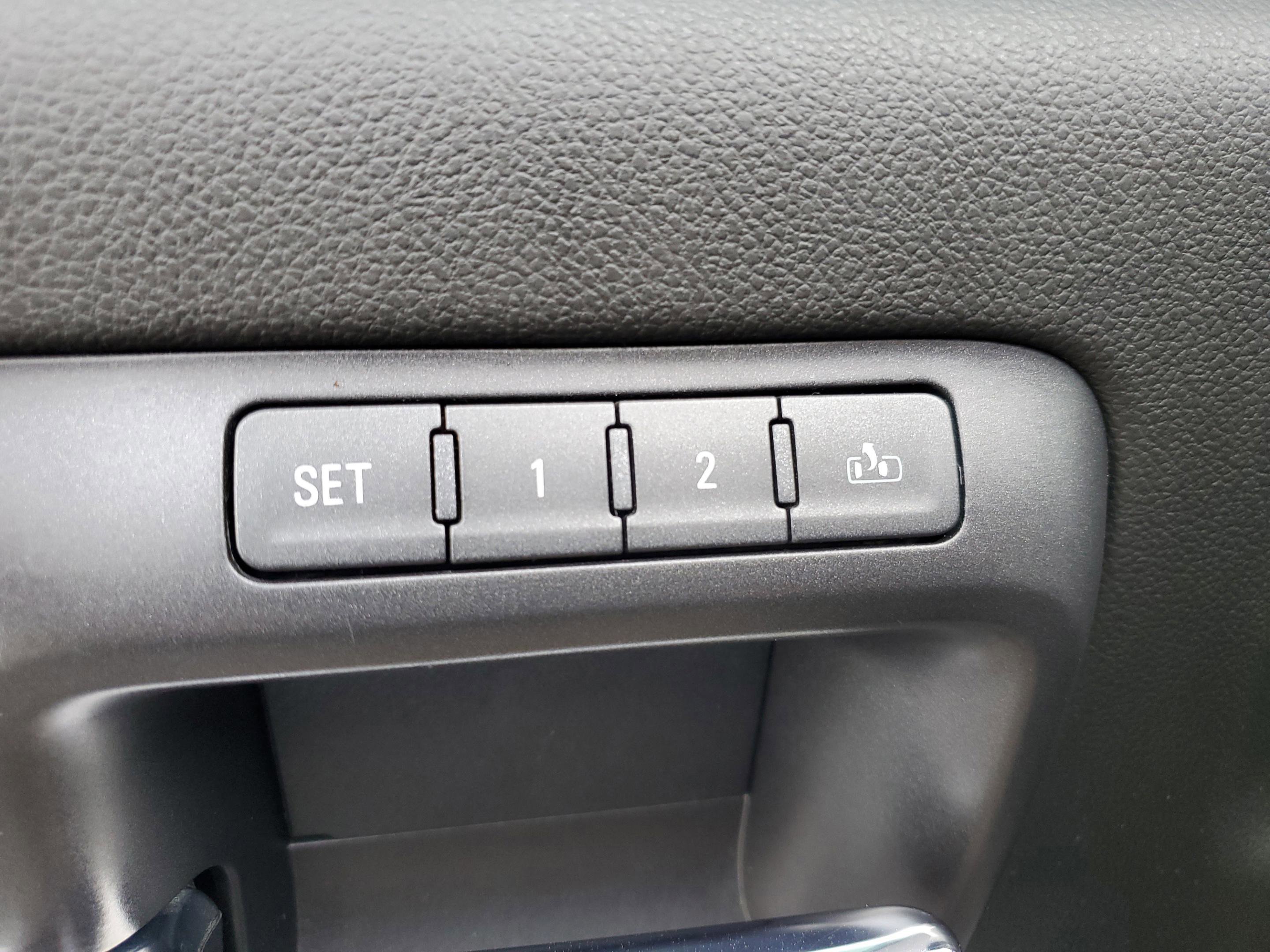 Used 2018 Chevrolet Silverado 1500 LTZ Z71 w/ LTZ Plus Package image 19