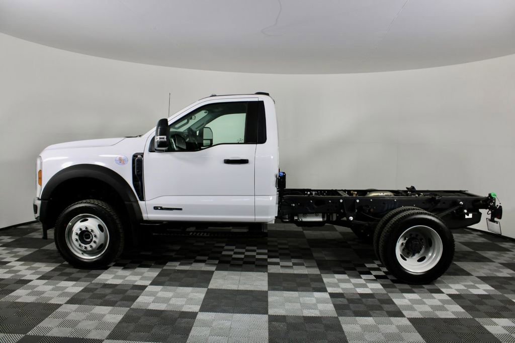 Used 2026 Ford F550 4x4 Regular Cab Super Duty w/ XL Chrome Package image 5