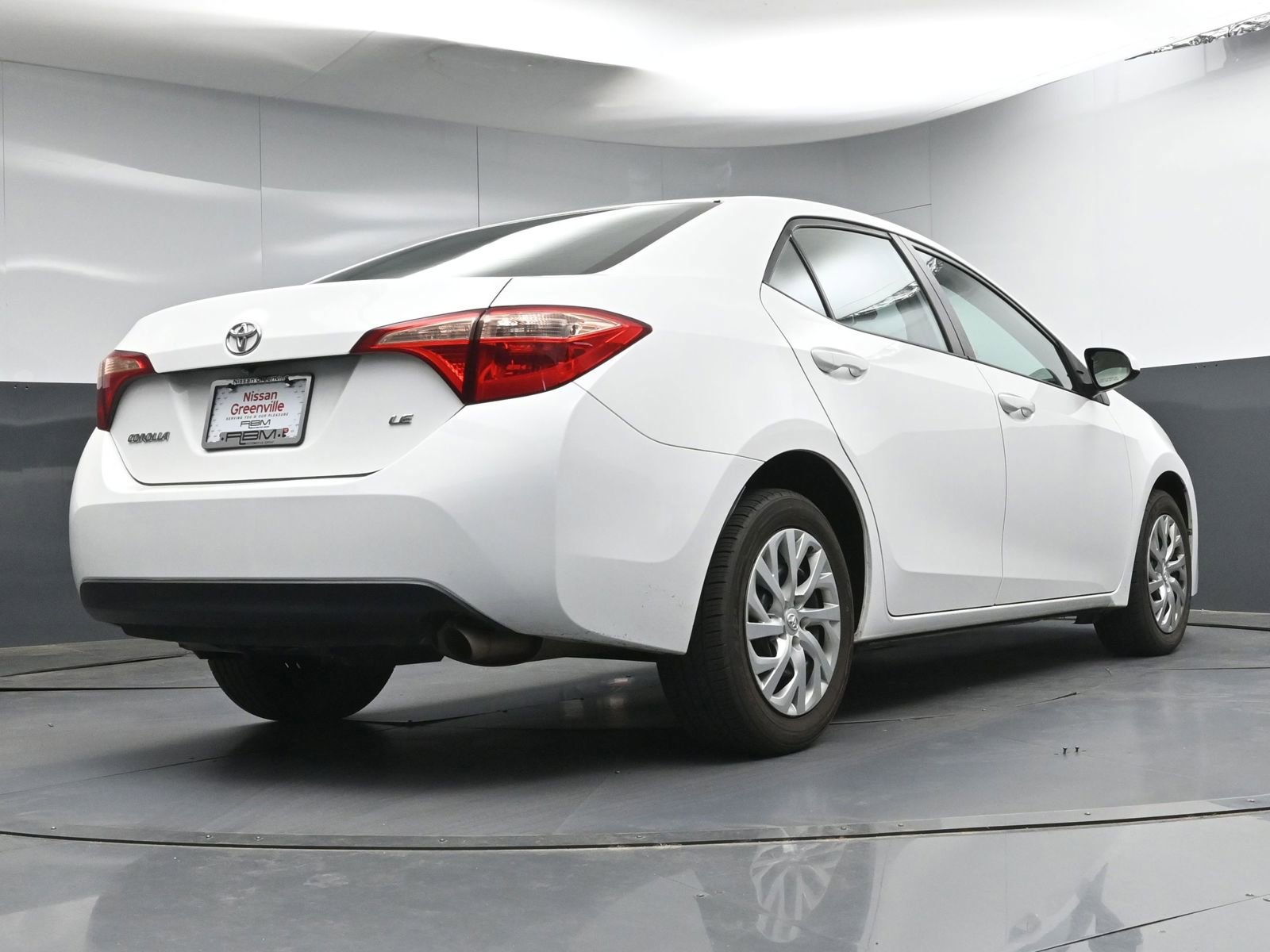 Used 2019 Toyota Corolla LE image 24