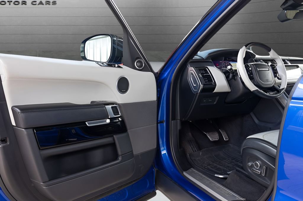 Used 2020 Land Rover Range Rover Sport SVR image 37