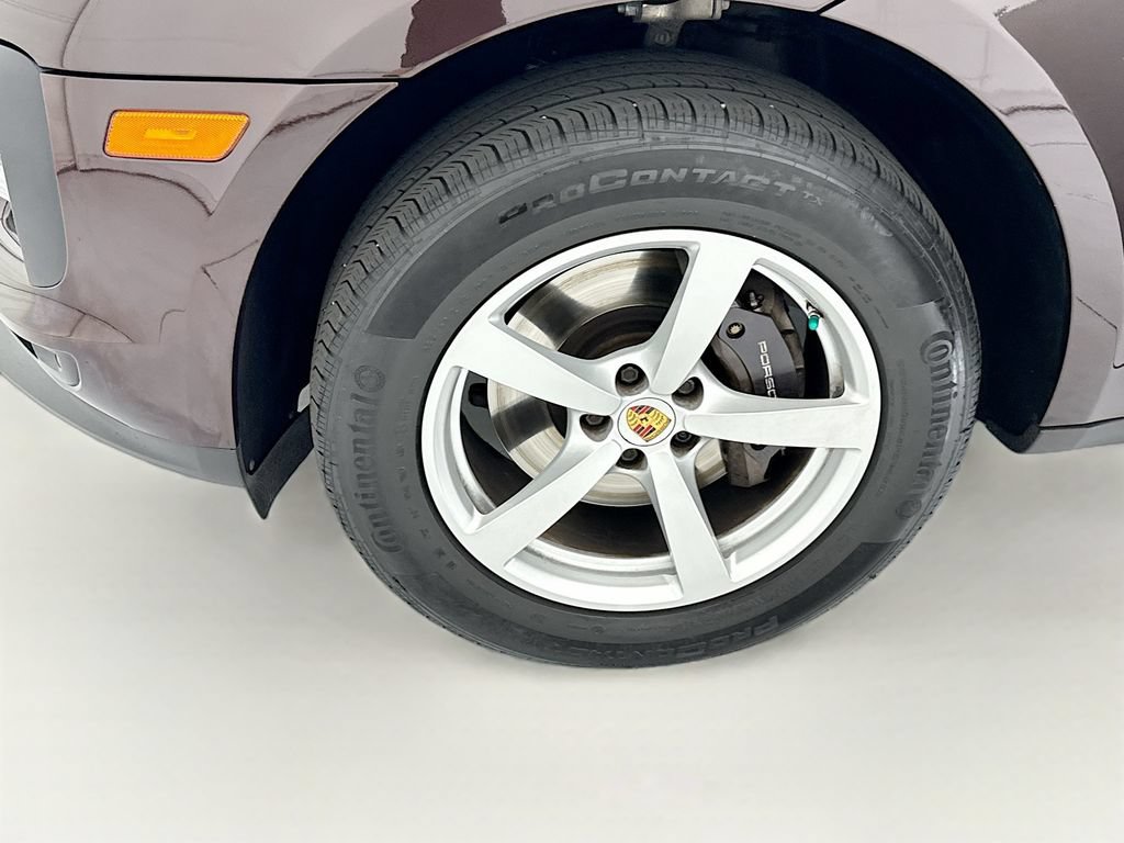 Used 2021 Porsche Macan AWD/4WD image 29