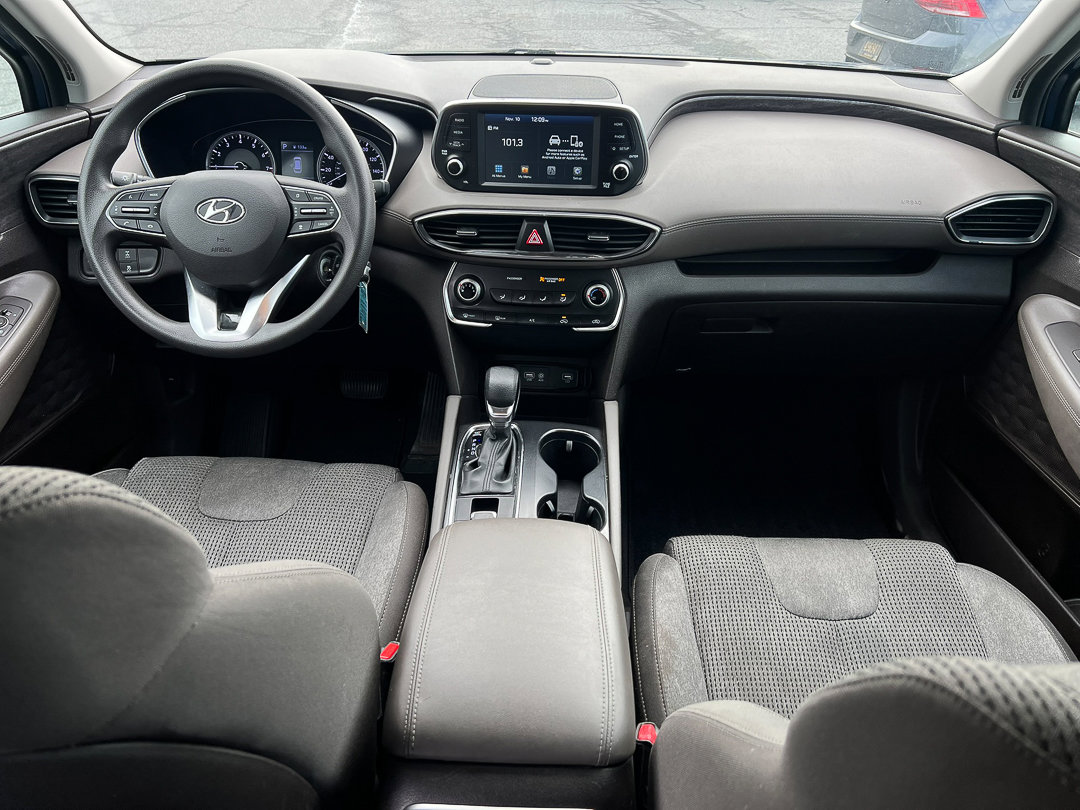 Used 2019 Hyundai Santa Fe SE image 25