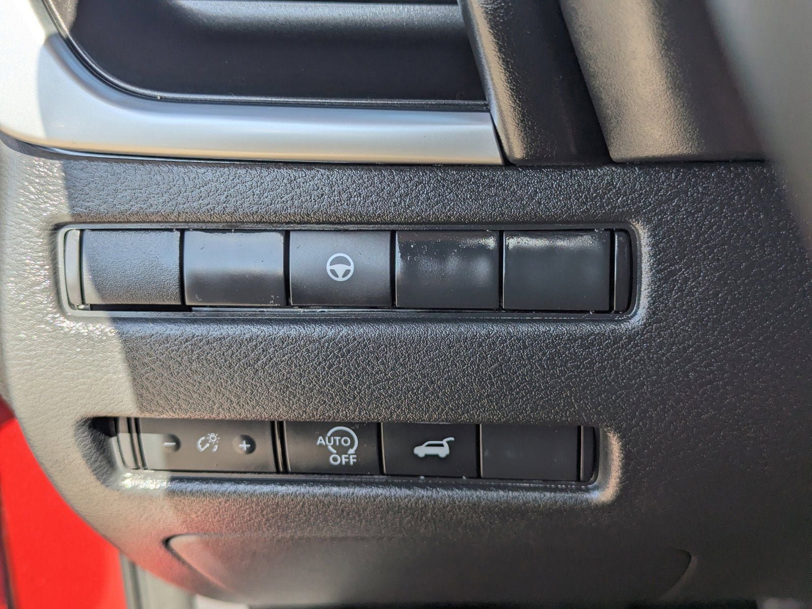 Certified 2026 Nissan Rogue SV FWD image 31