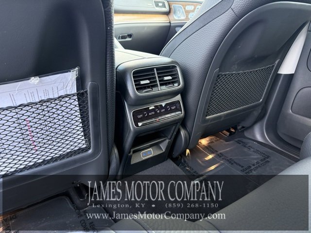 Certified 2025 Mercedes-Benz GLS 450 4MATIC image 18