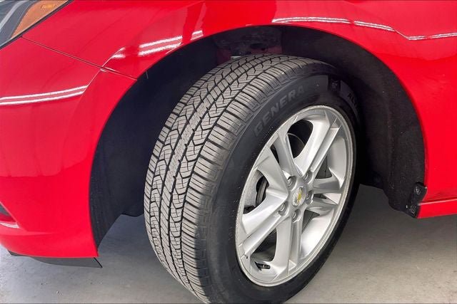 Used 2017 Chevrolet Cruze LT w/ Convenience Package FWD image 33