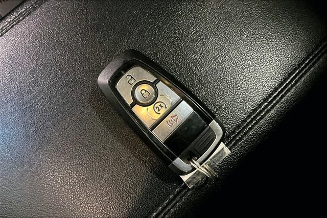 Used 2018 Ford Edge SEL w/ Canadian Touring Package image 30