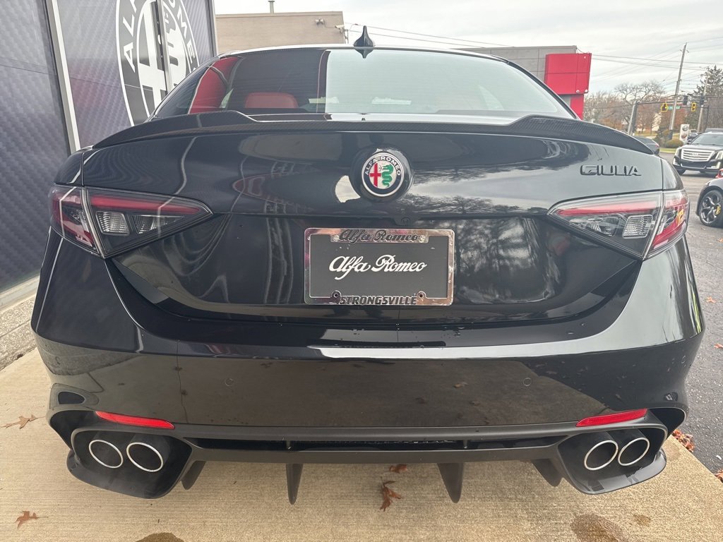 New 2024 Alfa Romeo Giulia Quadrifoglio image 6