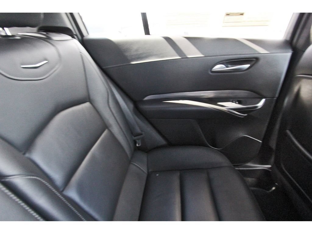Used 2025 Cadillac XT4 Premium Luxury FWD image 11
