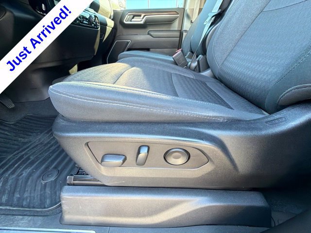 Used 2022 Chevrolet Silverado 1500 LT AWD/4WD image 44