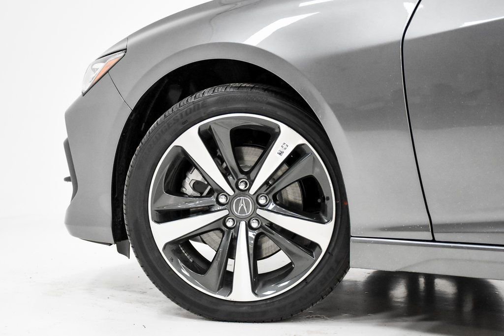 Used 2025 Acura TLX w/ Technology Package image 32