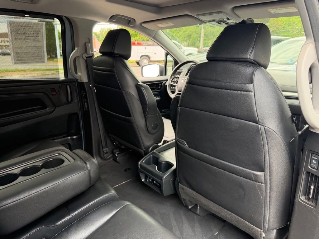Used 2023 Honda Odyssey Touring image 16