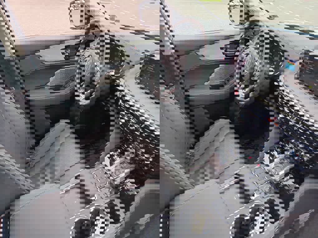 Used 2023 Acura MDX SH-AWD w/ Technology Package image 11