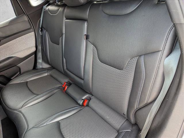 Used 2024 Jeep Compass Latitude AWD/4WD image 21