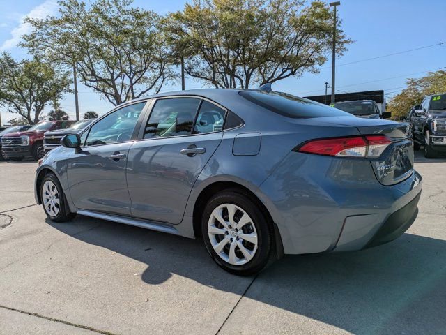 Used 2026 Toyota Corolla LE image 9