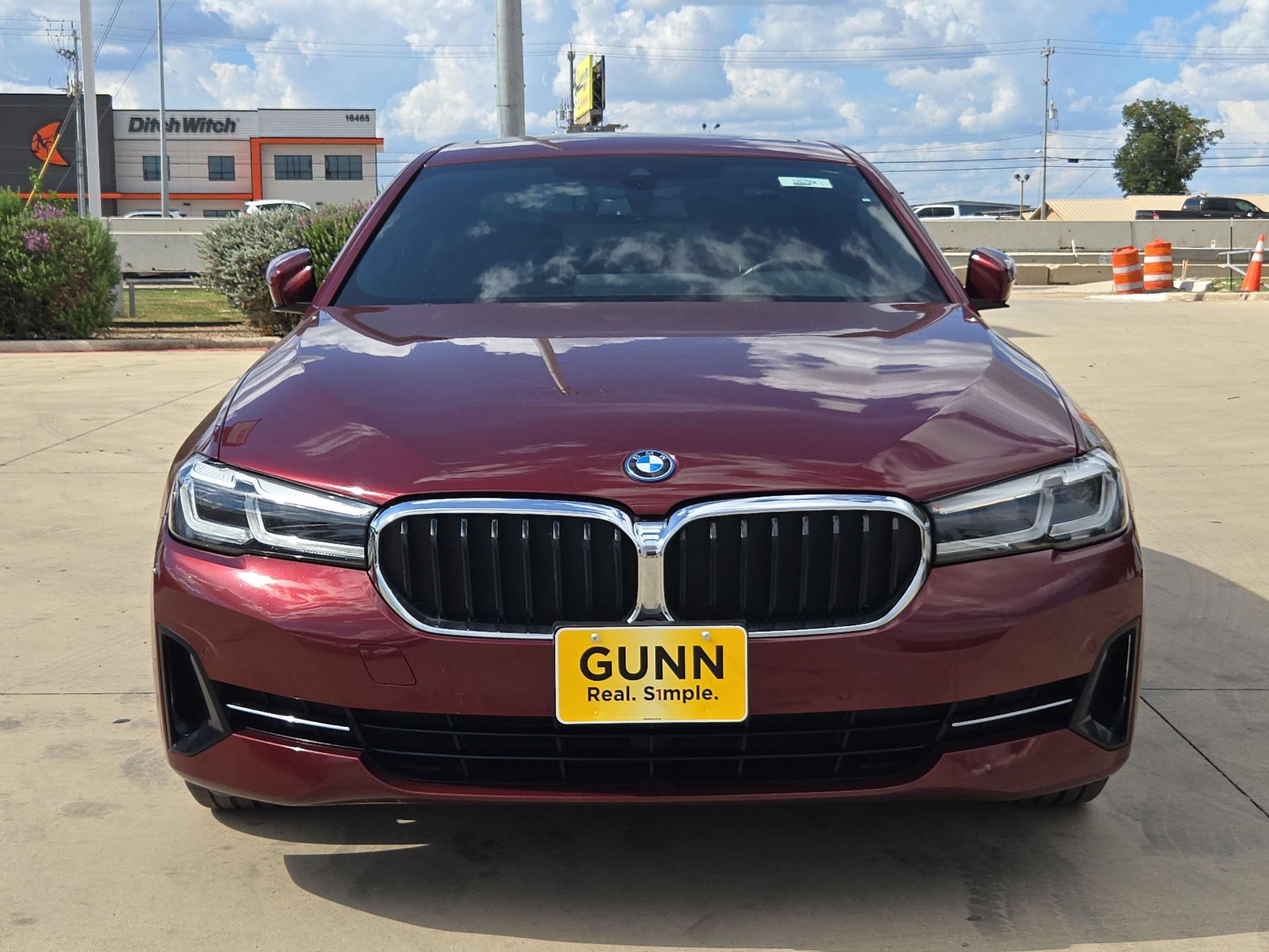 Used 2023 BMW 530e RWD image 8