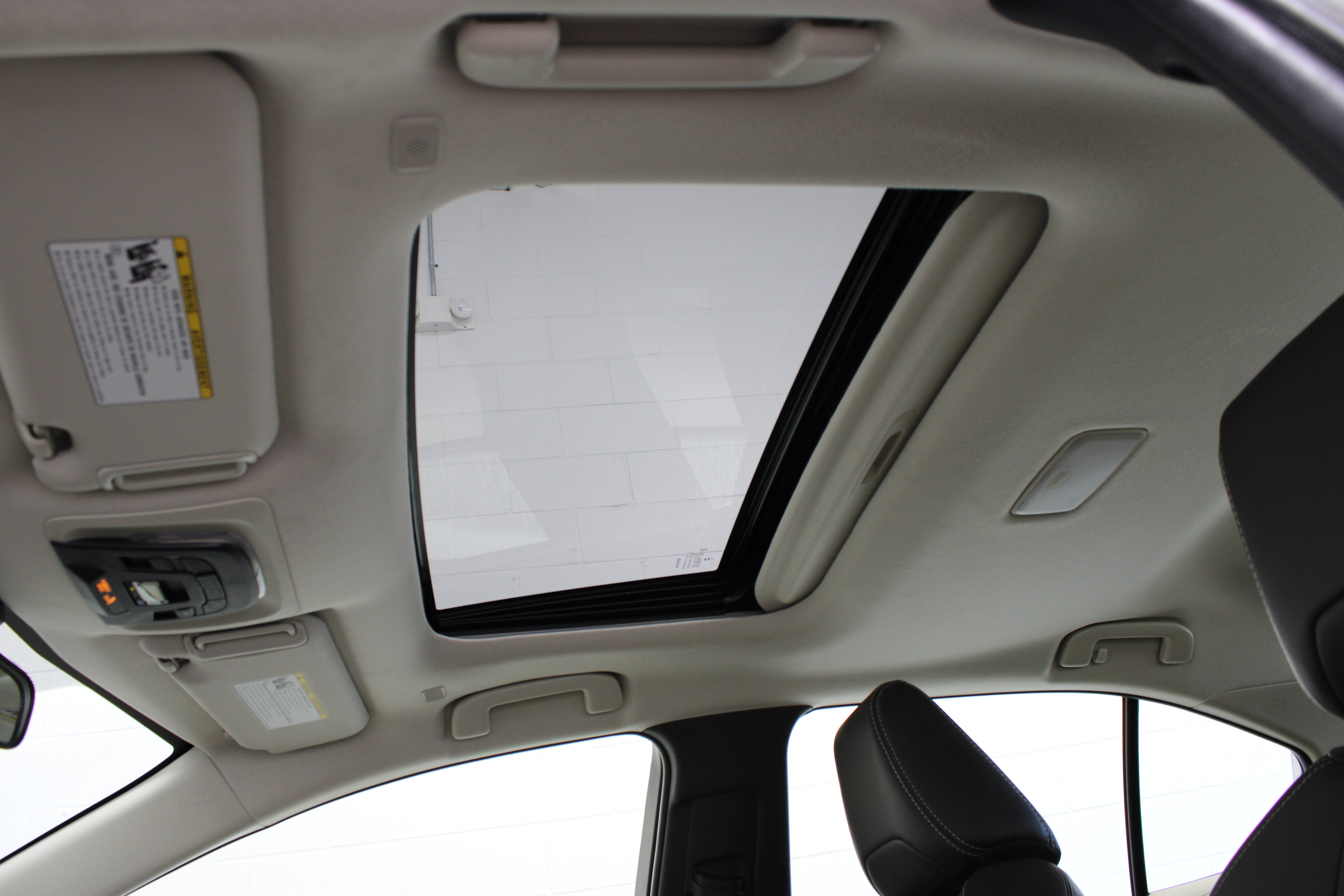 Used 2025 Toyota Corolla XLE FWD image 25