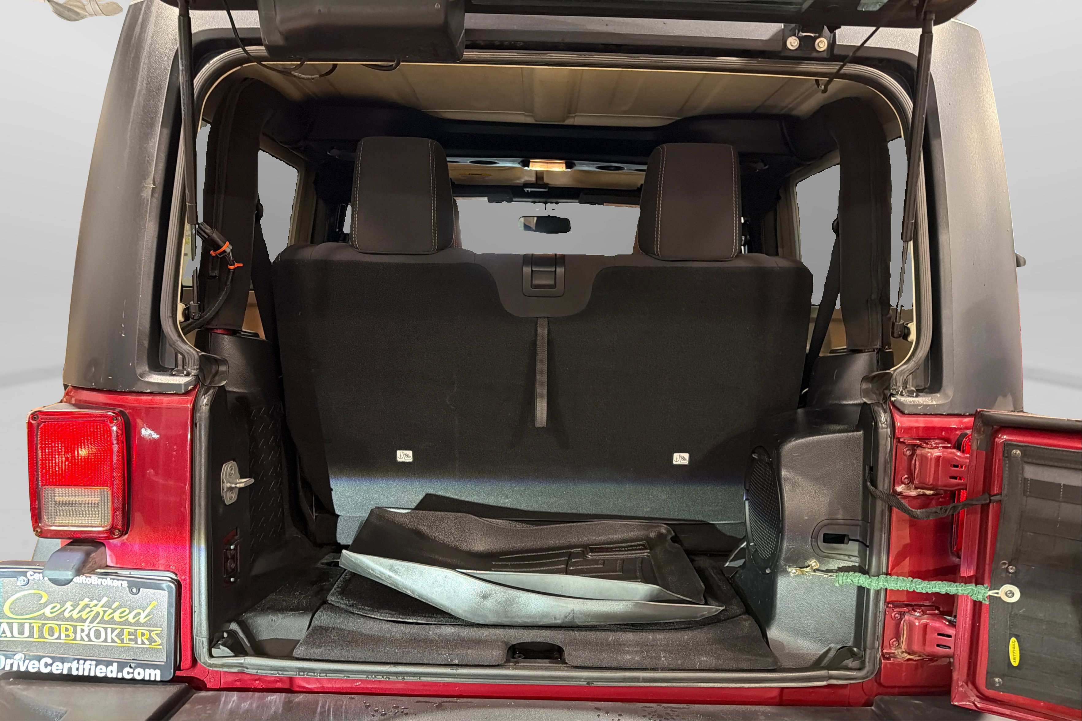 Used 2013 Jeep Wrangler Sahara w/ Trailer Tow Group image 39