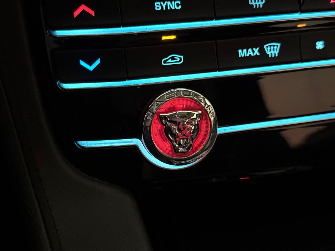 Used 2020 Jaguar F-PACE Prestige AWD/4WD image 37