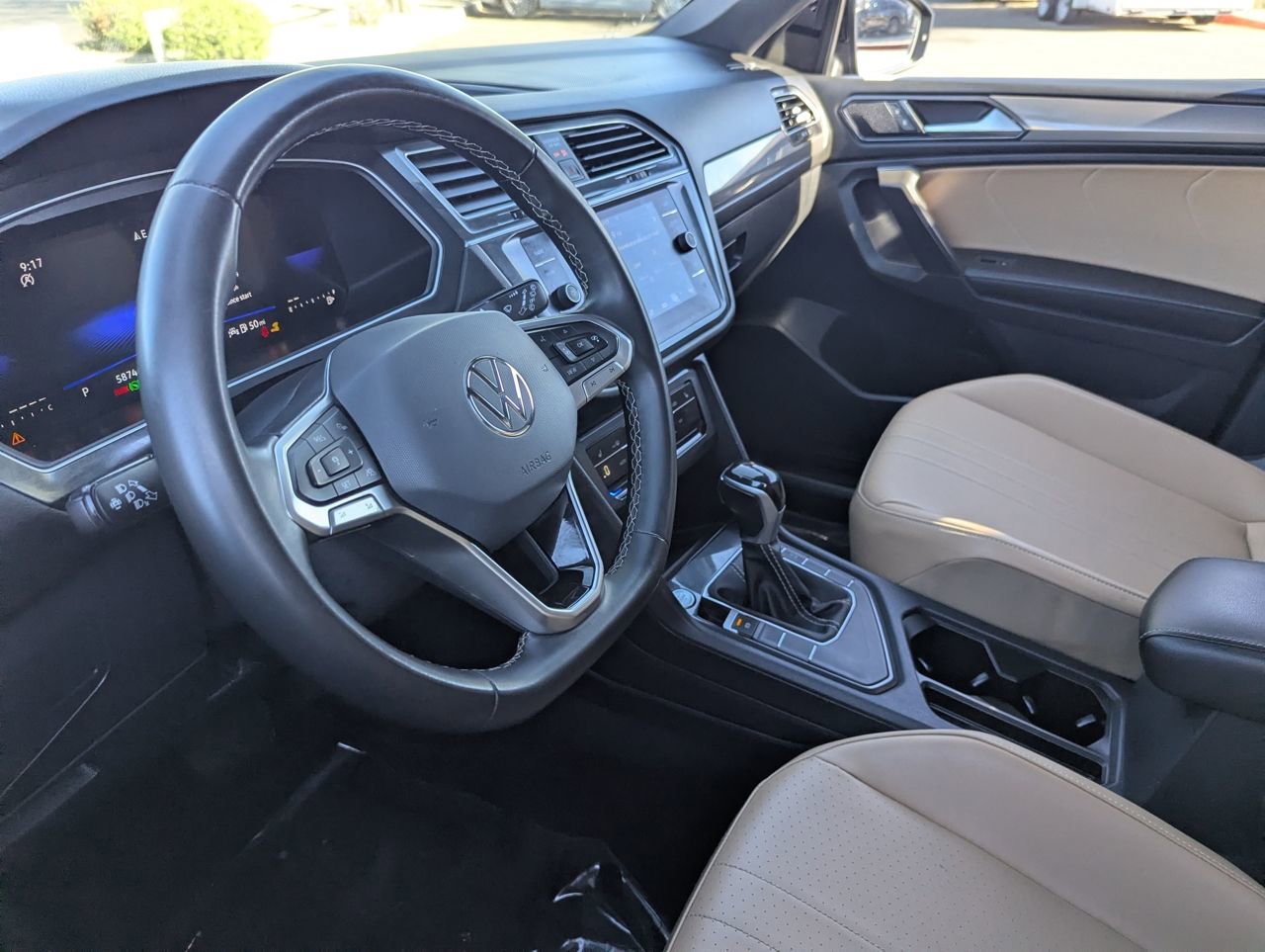 Used 2023 Volkswagen Tiguan SE FWD image 18