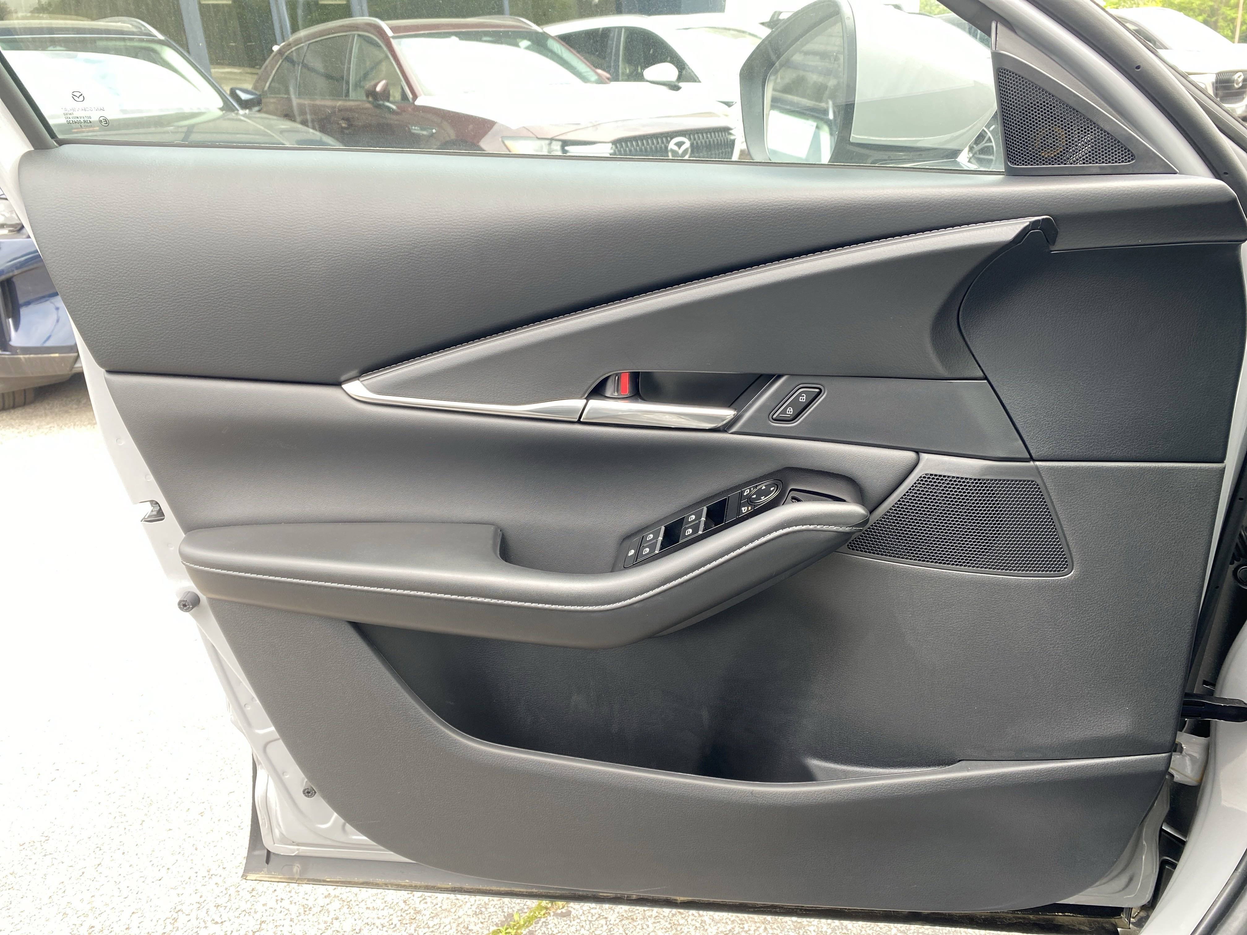 New 2025 MAZDA CX-30 AWD 2.5 S w/ Preferred Package image 13