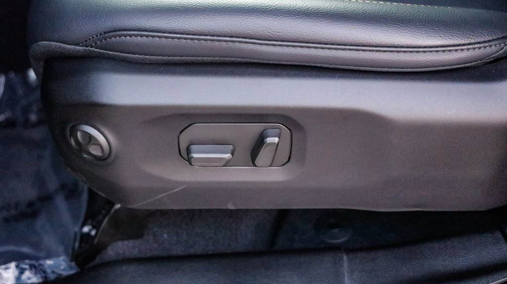 New 2025 Jeep Wrangler Sahara image 23