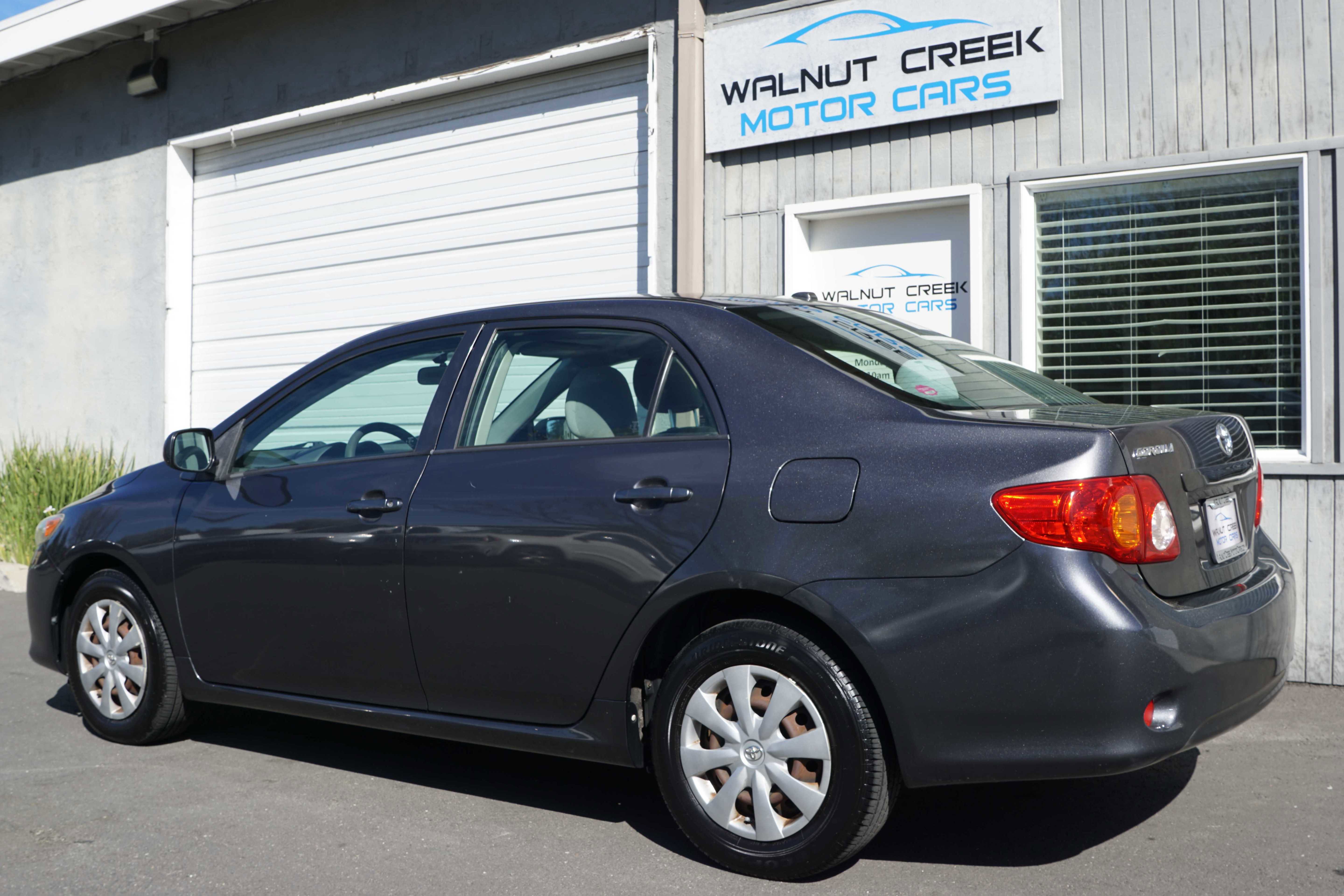 Used 2009 Toyota Corolla SEDAN 4D image 18