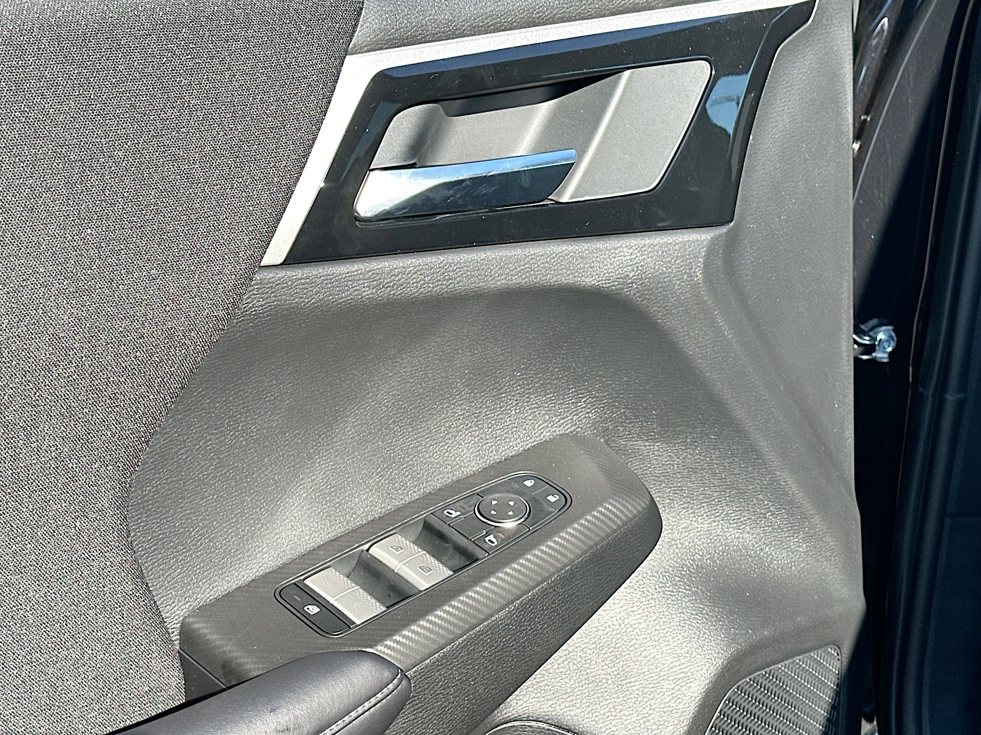 New 2025 Mitsubishi Outlander ES image 12