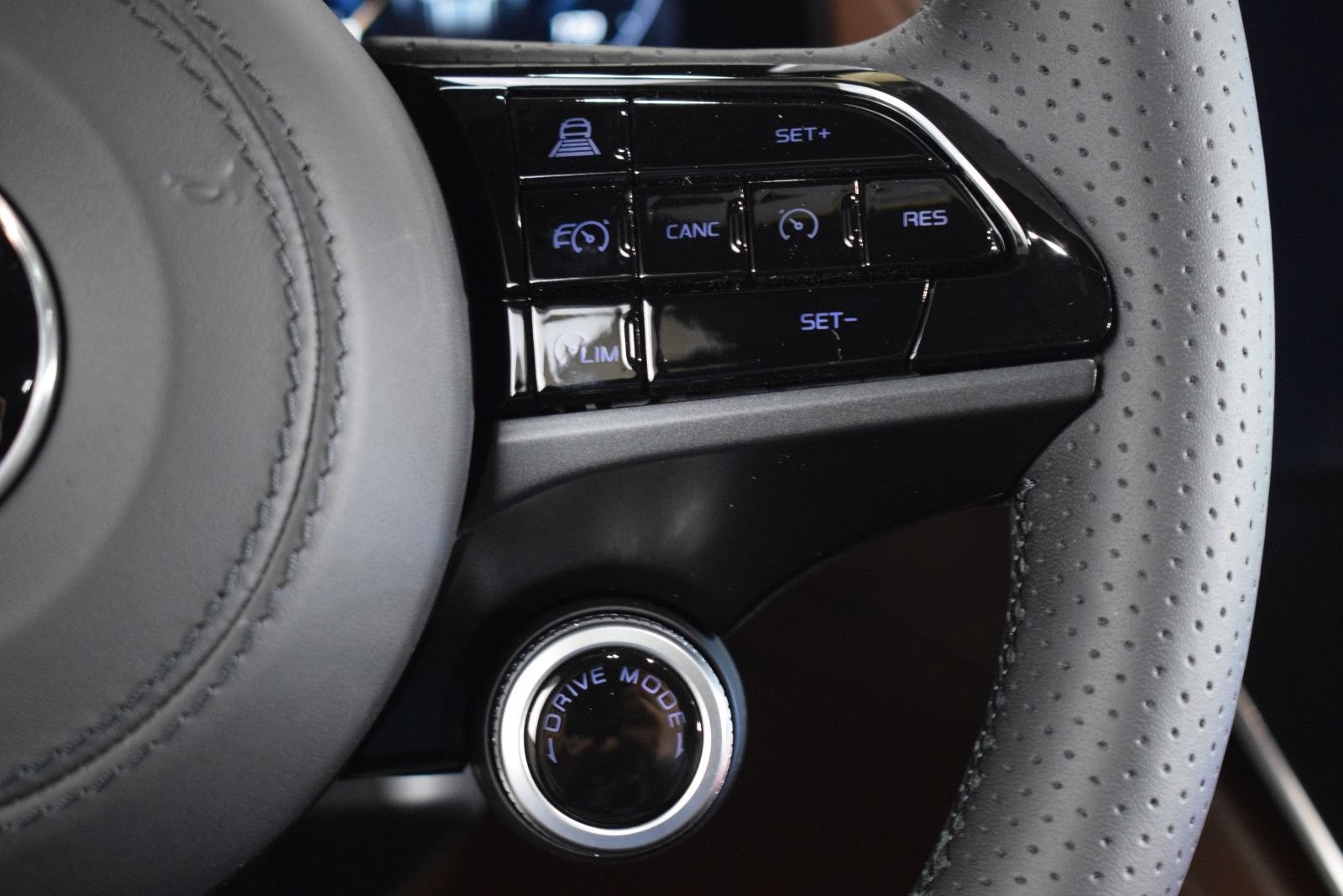 Used 2024 Maserati Grecale GT AWD/4WD image 28