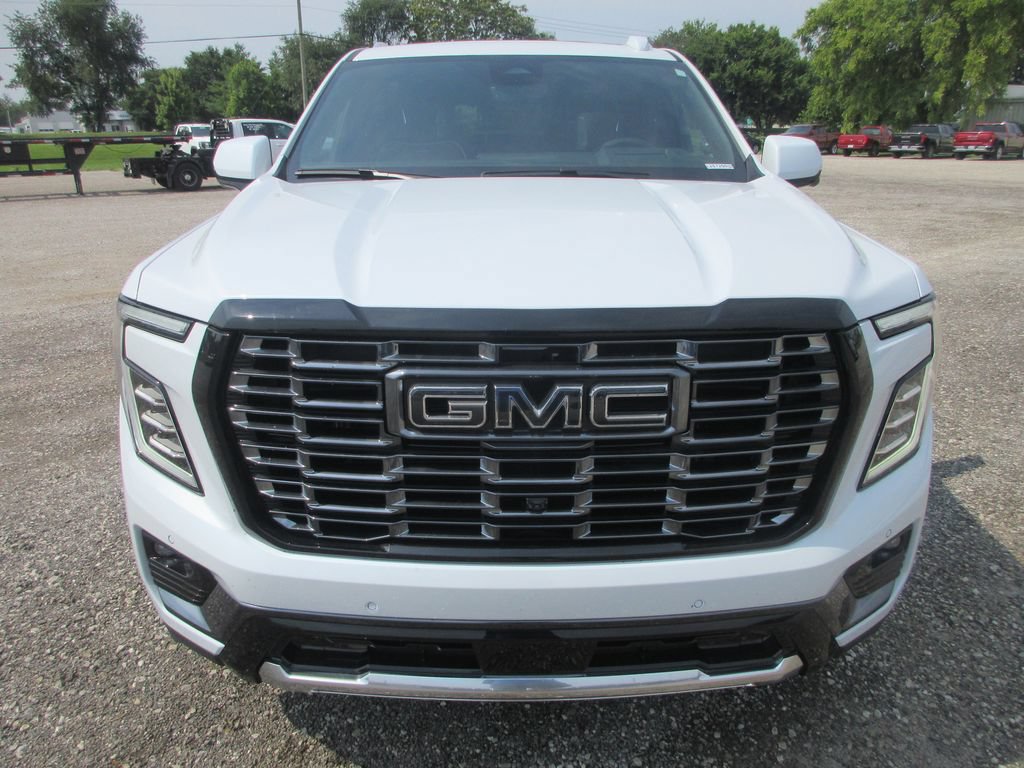 New 2026 GMC Yukon Denali Ultimate AWD/4WD image 10
