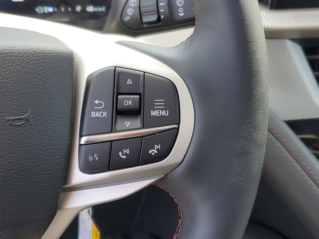New 2026 Ford Explorer Active w/ Active Comfort Package AWD/4WD image 17