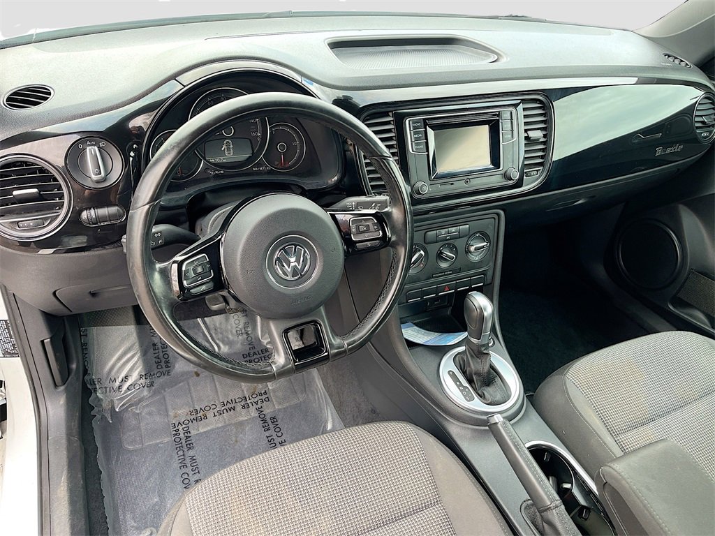 Used 2017 Volkswagen Beetle 1.8T S image 9