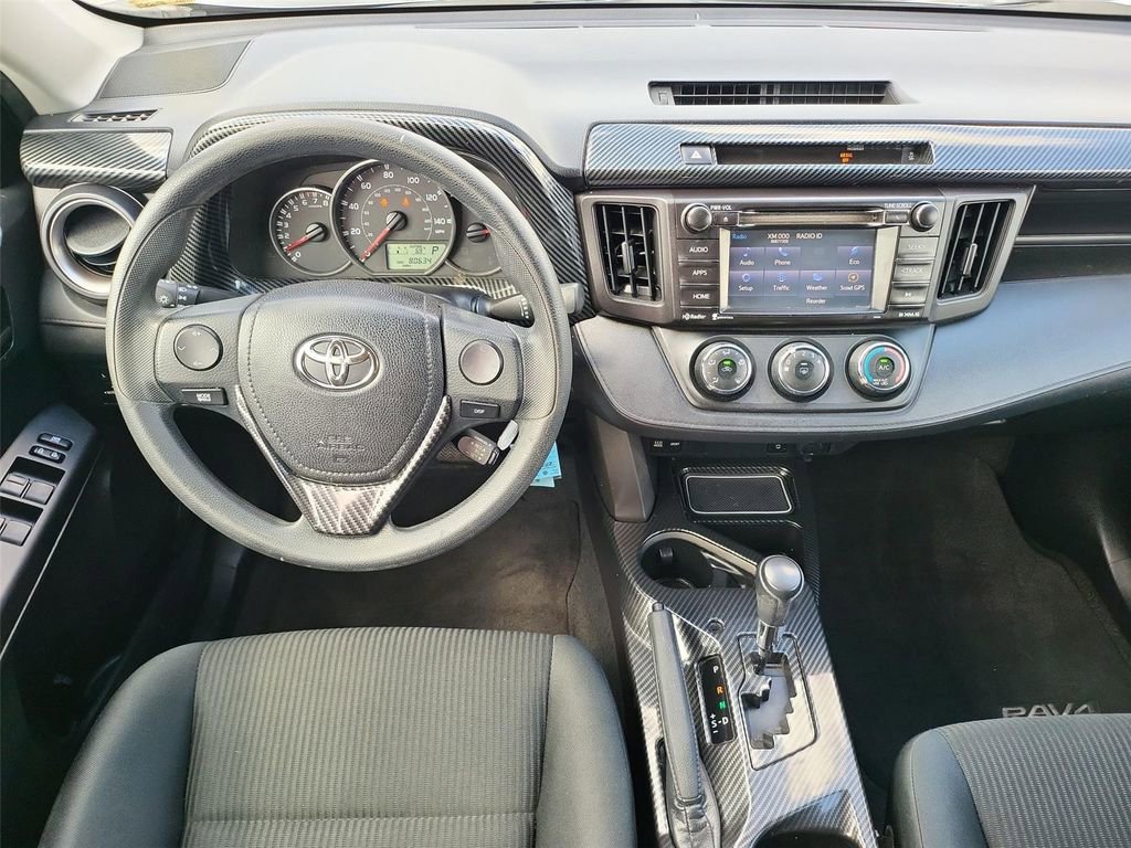 Used 2016 Toyota RAV4 LE image 11
