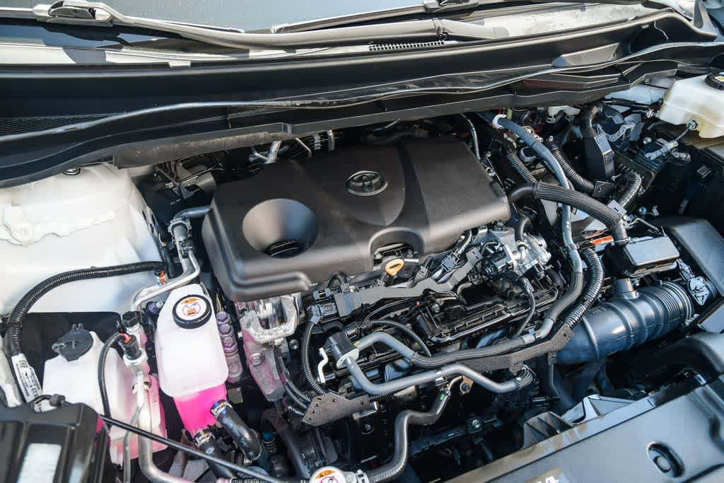 Used 2023 Toyota Sienna XLE FWD image 27