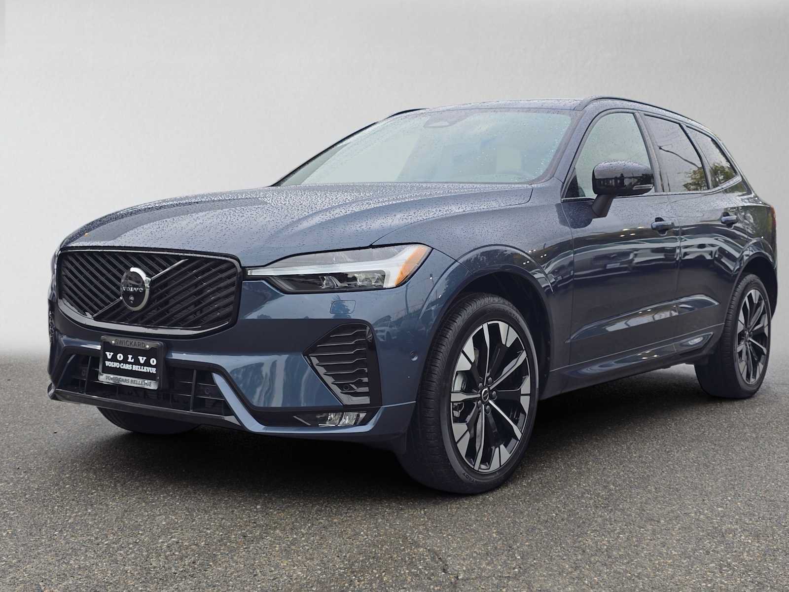 Used 2026 Volvo XC60 B5 Plus w/ Protection Package Premier AWD/4WD image 7