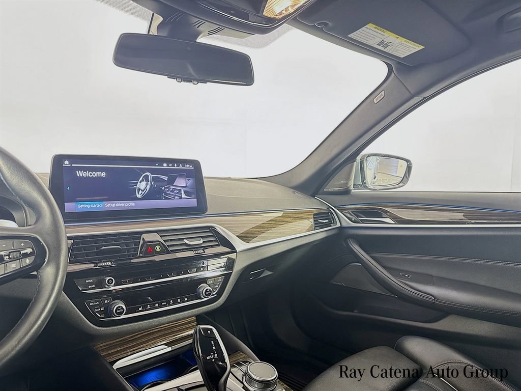 Certified 2023 BMW 530e xDrive w/ Premium Package image 25