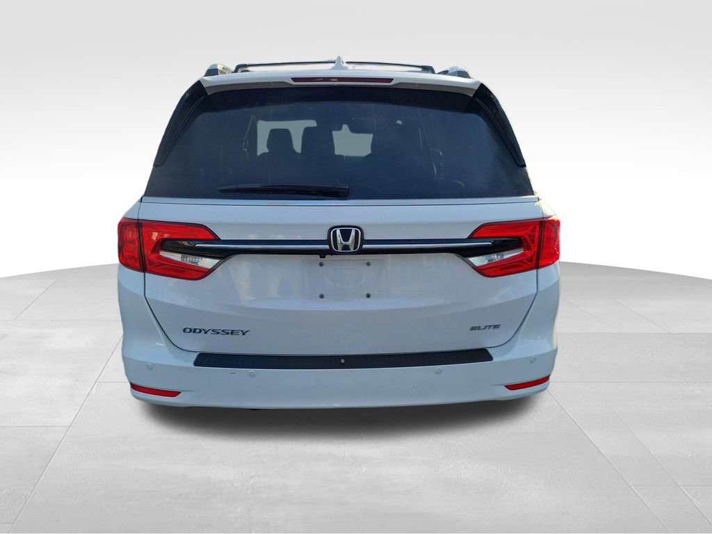 Used 2024 Honda Odyssey Elite image 14