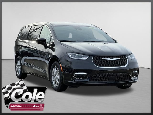 New 2026 Chrysler Pacifica Select FWD image 1
