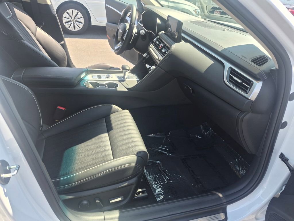 Used 2026 Genesis G70 2.5T Prestige RWD image 24