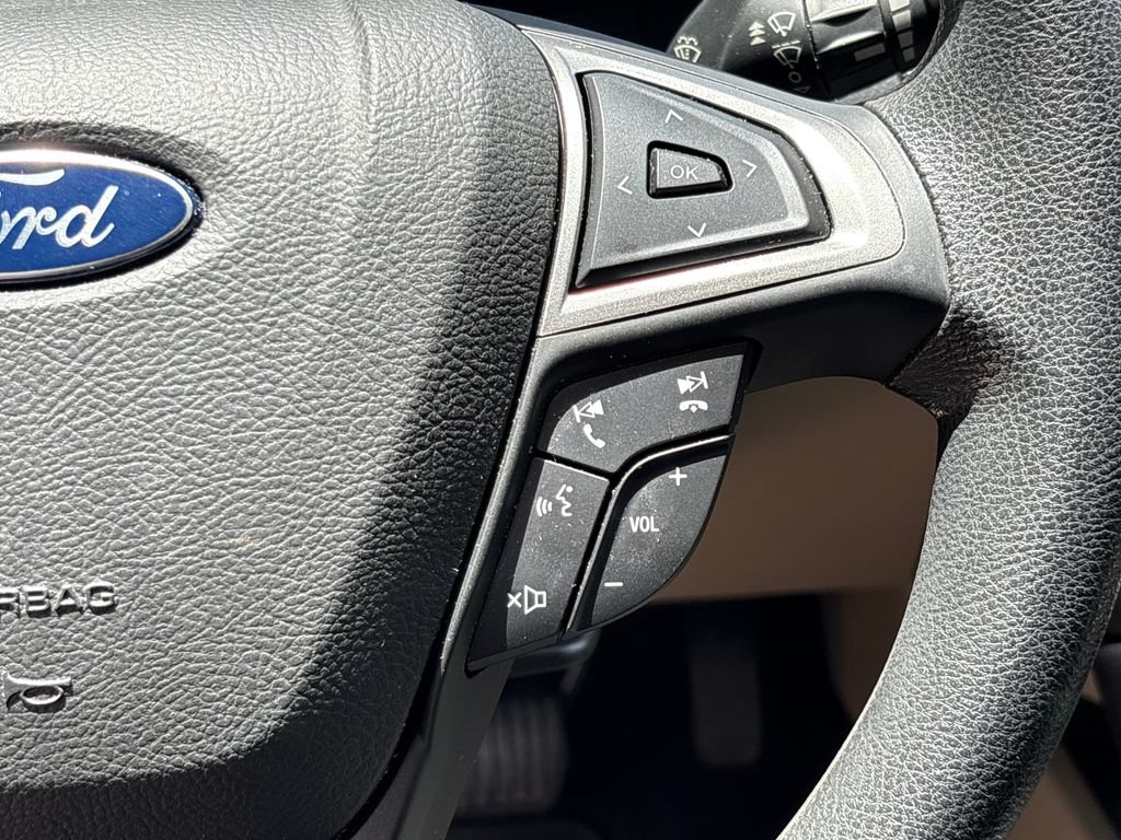 Used 2017 Ford Fusion SE w/ Fusion SE Technology Package FWD image 20