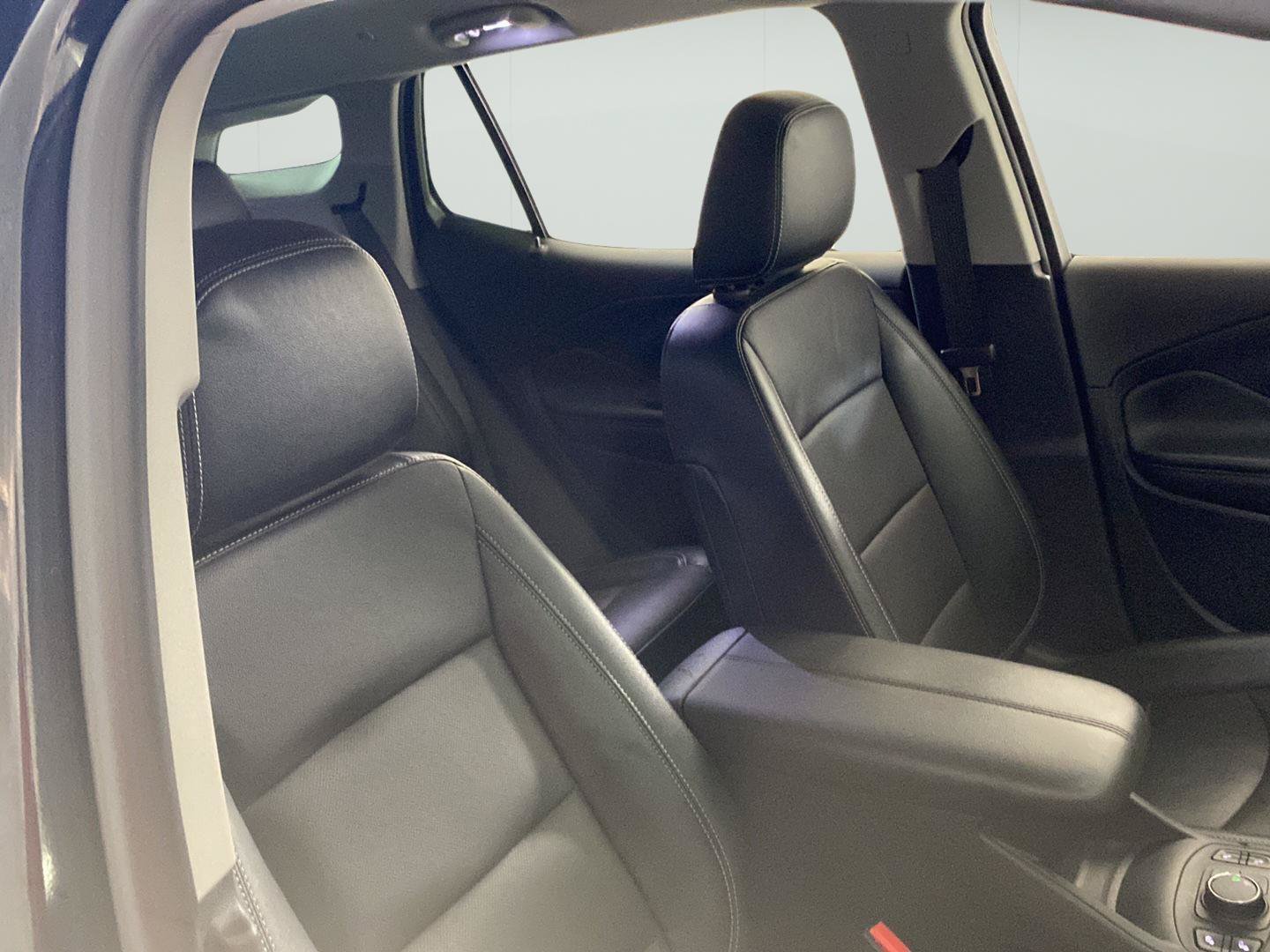Certified 2023 GMC Terrain SLT w/ LPO, Floor Liner Package FWD image 55