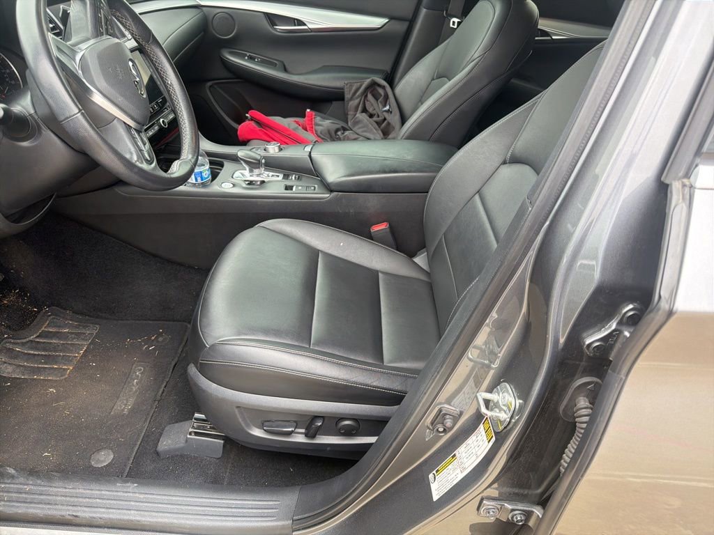Used 2020 INFINITI QX50 Luxe image 10