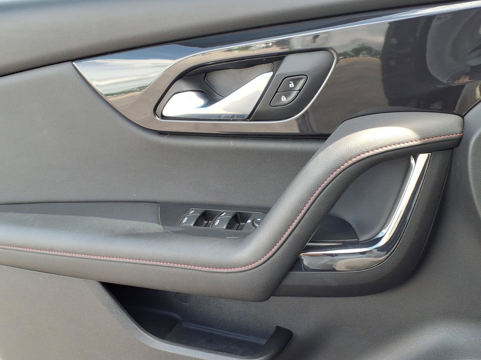 Used 2020 Chevrolet Blazer RS w/ LPO, Floor Liner Package FWD image 23
