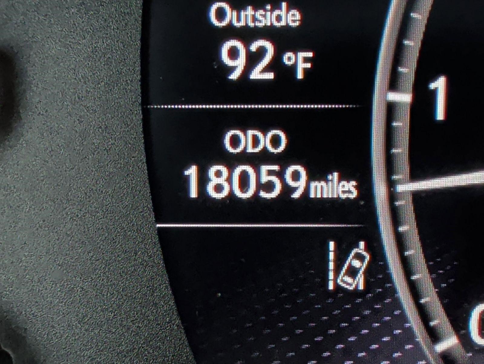 Used 2023 Lexus LX 600 4WD w/ Accessory Package (Z1) image 17