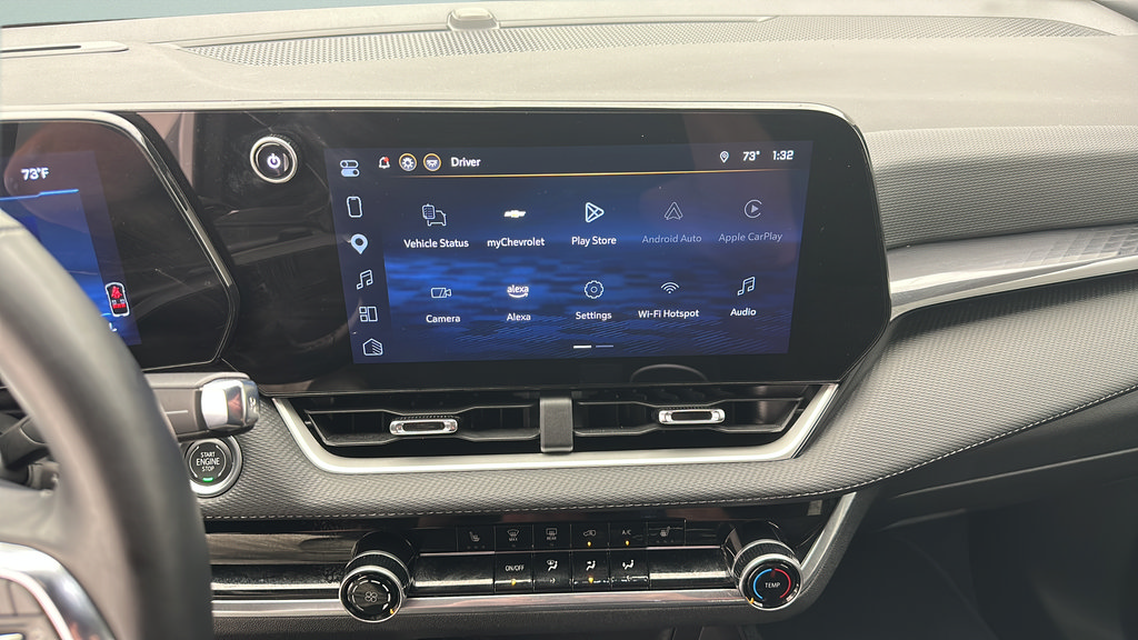 Used 2025 Chevrolet Equinox LT AWD/4WD image 16