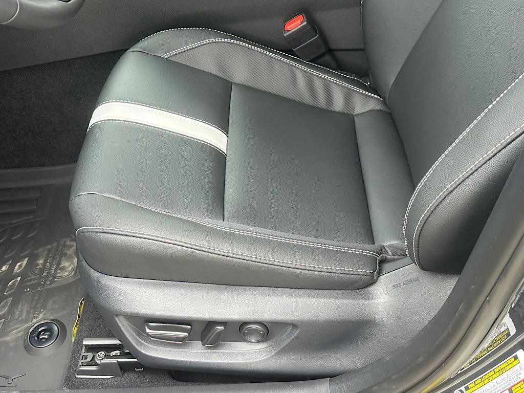 New 2026 Toyota Camry SE w/ Convenience Package image 10