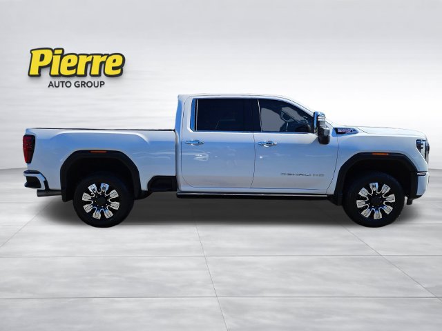 Used 2025 GMC Sierra 3500 Denali w/ Denali Reserve Package AWD/4WD image 6
