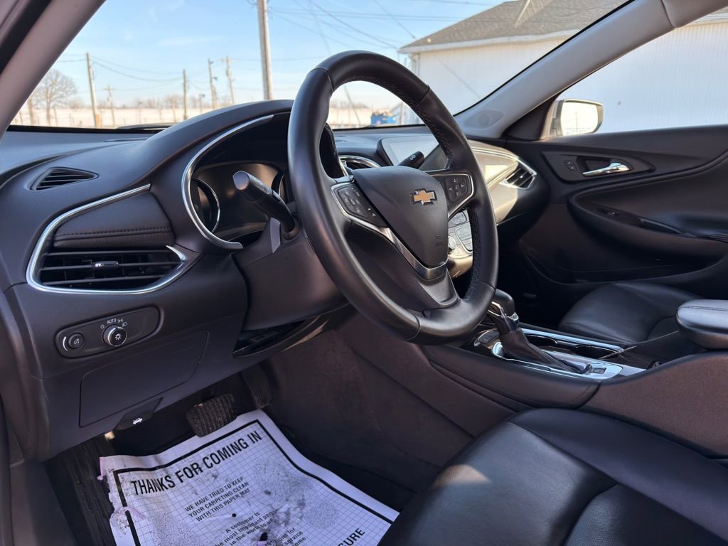 Used 2024 Chevrolet Malibu LT image 28
