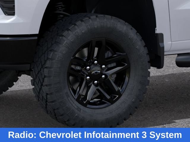 New 2026 Chevrolet Silverado 1500 Custom Trail Boss w/ LPO, Dark Essentials Package AWD/4WD image 10