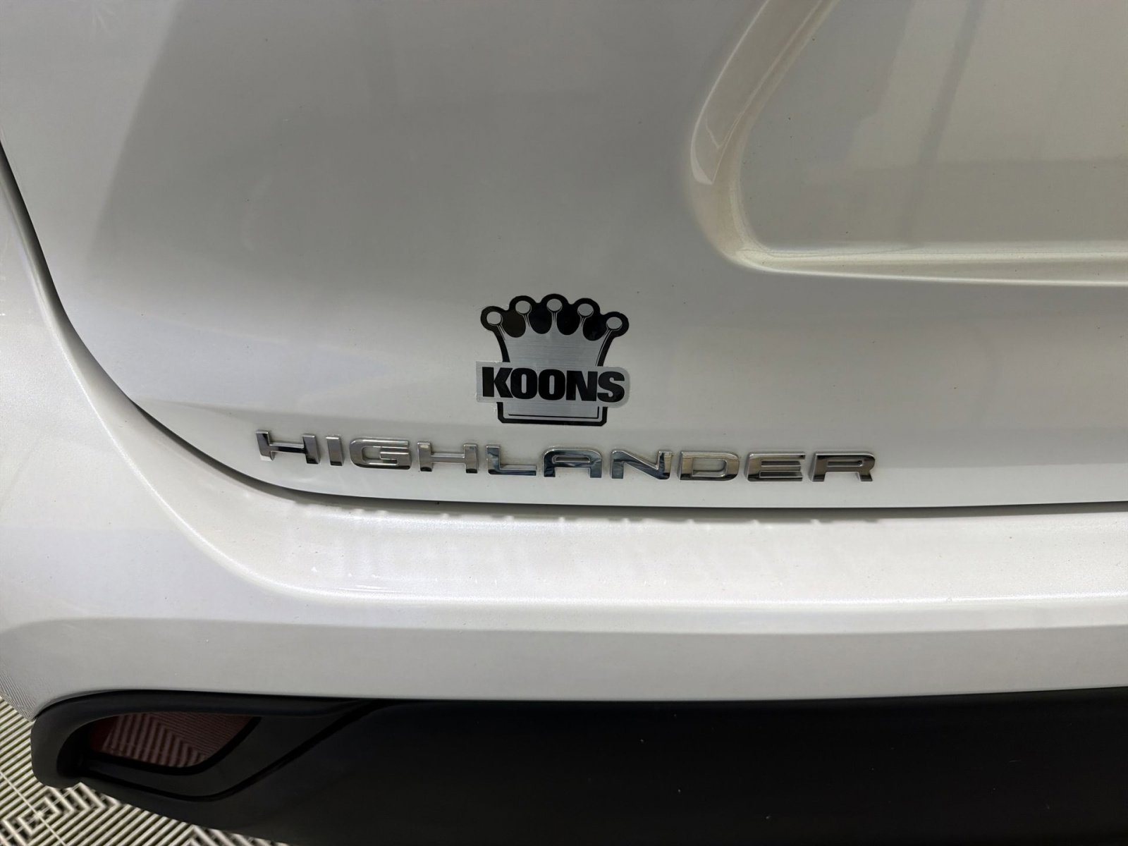 Used 2023 Toyota Highlander XLE image 23