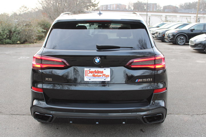 Used 2022 BMW X5 M50i AWD/4WD image 8